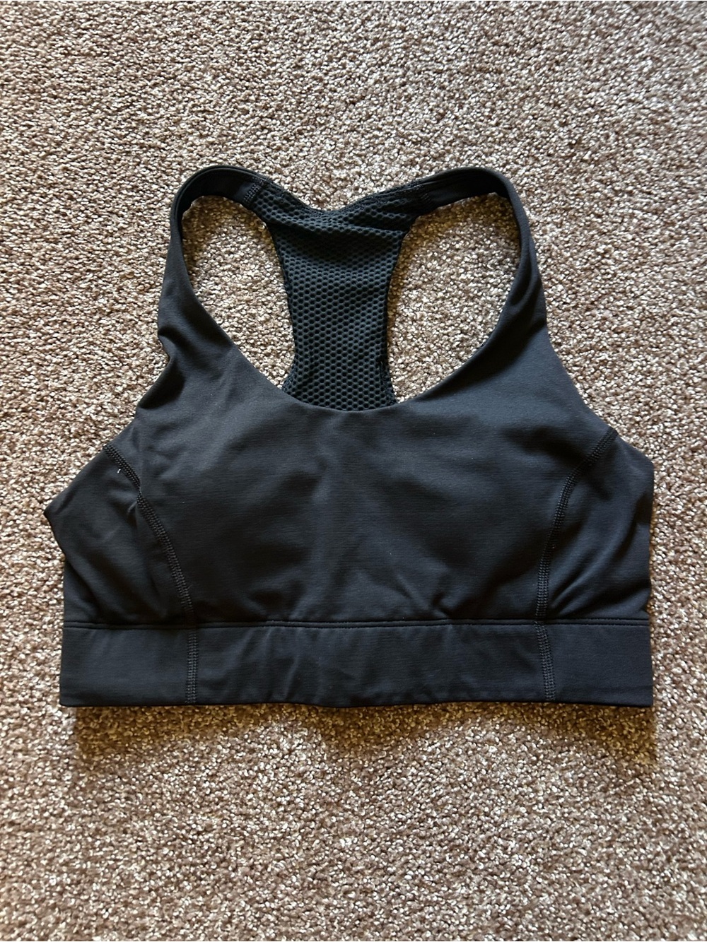 Outdoor voiced medium sports bra black